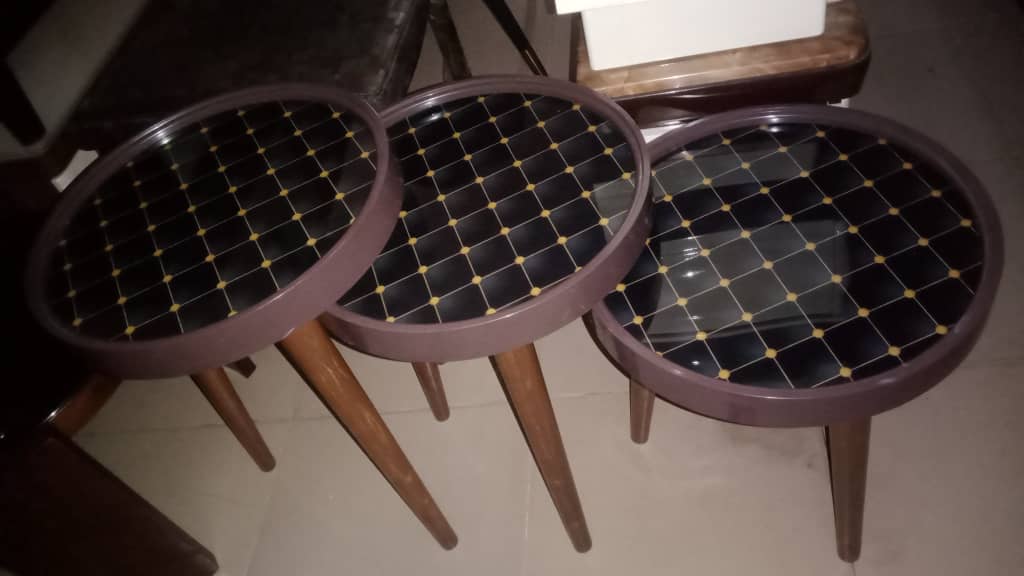 3 PCS OF ROUND BROWN SIDE STOOLS (1530)