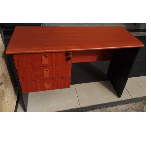 QUALITY DESIGNED 1.4 METER BROWN OFFICE TABLE WITH 3 DRAWERS - AVAILABLE (NOFU)