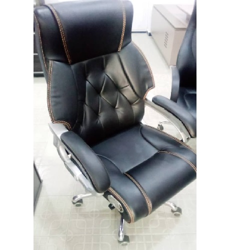 QUALITY DESIGNED BLACK EXECUTIVE OFFICE CHAIR - AVAILABLE (ARIN)