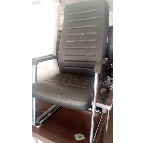 QUALITY DESIGNED EXECUTIVE BLACK CHAIR - AVAILABLE (ROMIN)