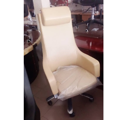 QUALITY DESIGNED CREAM EXECUTIVE OFFICE CHAIR WITH HEAD REST AVAILABLE- (ROMIN)