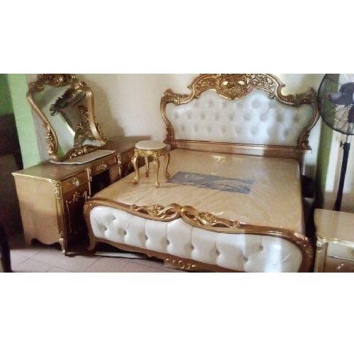 QUALITY DESIGNED GOLDEN FRAME - AVAILABLE (PIANET)