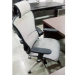 QUALITY DESIGNED GRAY & BLACK EXECUTIVE OFFICE CHAIR - AVAILABLE (ARIN)