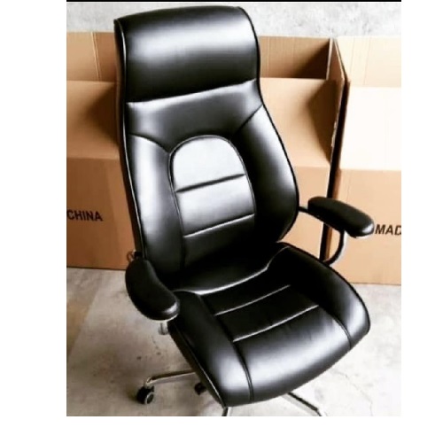 QUALITY BLACK EXECUTIVE OFFICE CHAIR - AVAILABLE (MOBIN)