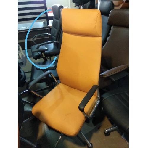 QUALITY BROWN EXECUTIVE OFFICE CHAIR - AVAILABLE (MOBIN)