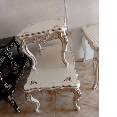 QUALITY DESIGNED ROYAL CREAM TABLE WITH ANIMAL LEG & SIDE STOOLS - AVAILABLE (CHILU)