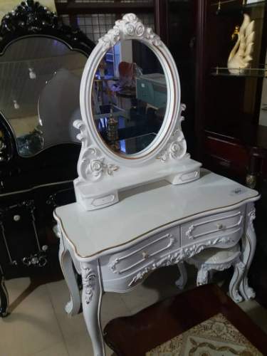 WHITE DRESSING TABLE WITH GLASS MIRROR (1530)