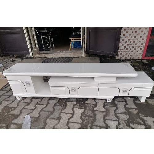 QUALITY DESIGNED WHITE TV STAND -AVAILABLE (SATEC)