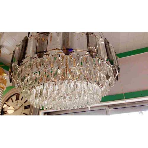 CRYSTAL CHANDELIER BY 800 QUALITY LIGHT- FOR INDOOR USE (LIPLA)
