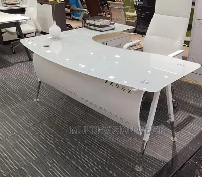 WHITE OFFICE TABLE WITH 4 LEGS AND EXTENSION 1.6 METERS (AMEFU)