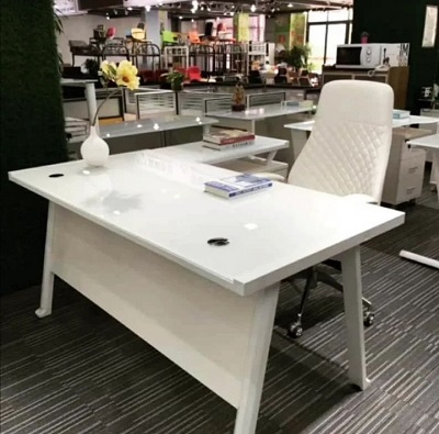 WHITE OFFICE TABLE WITH EXTENSION (AMEFU)