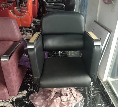 BLACK SALON CHAIR WITH SILVER TOP ARM & BASE (BLEIN)