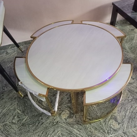 WHITE ROUND MARBLE TOP CENTER TABLE WITH FOUR TRIANGULAR SIDE STOOLS (YOFU)