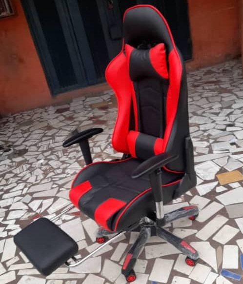 BLACK & RED OFFICE EXECUTIVE CHAIR WITHOUT FOOTREST (DESIN)