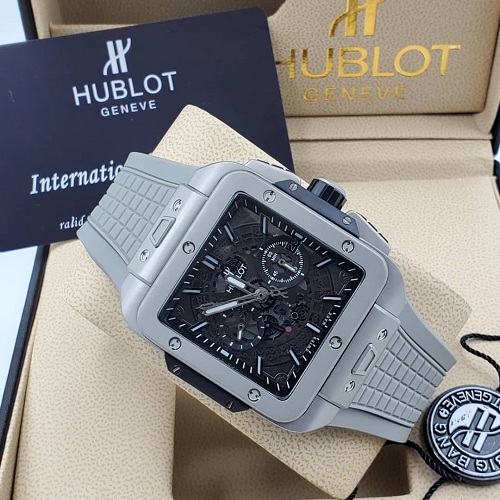 HUBLOT GENEVE EXCLUSIVE GREY HAND WRIST WATCH WITH SQUARE FACE (SAWW)