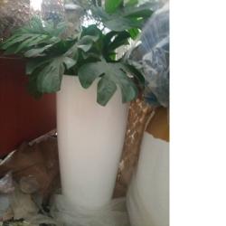 WHITE FIBRE FLOWER POT WITH ROUND BASE WITHOUT FLOWER (SWEN)
